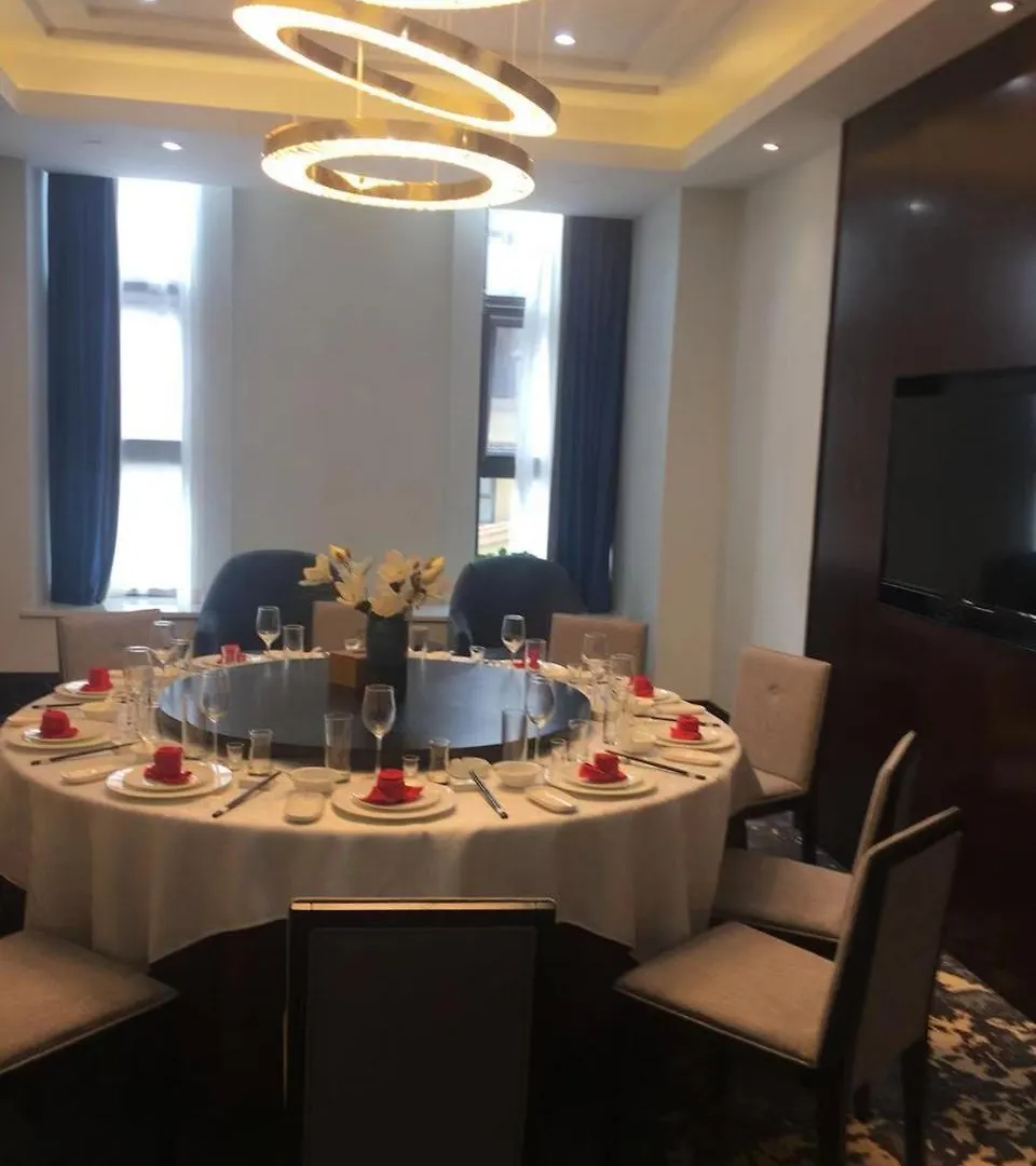 Yun Song International Hotel Hszinhsziang
